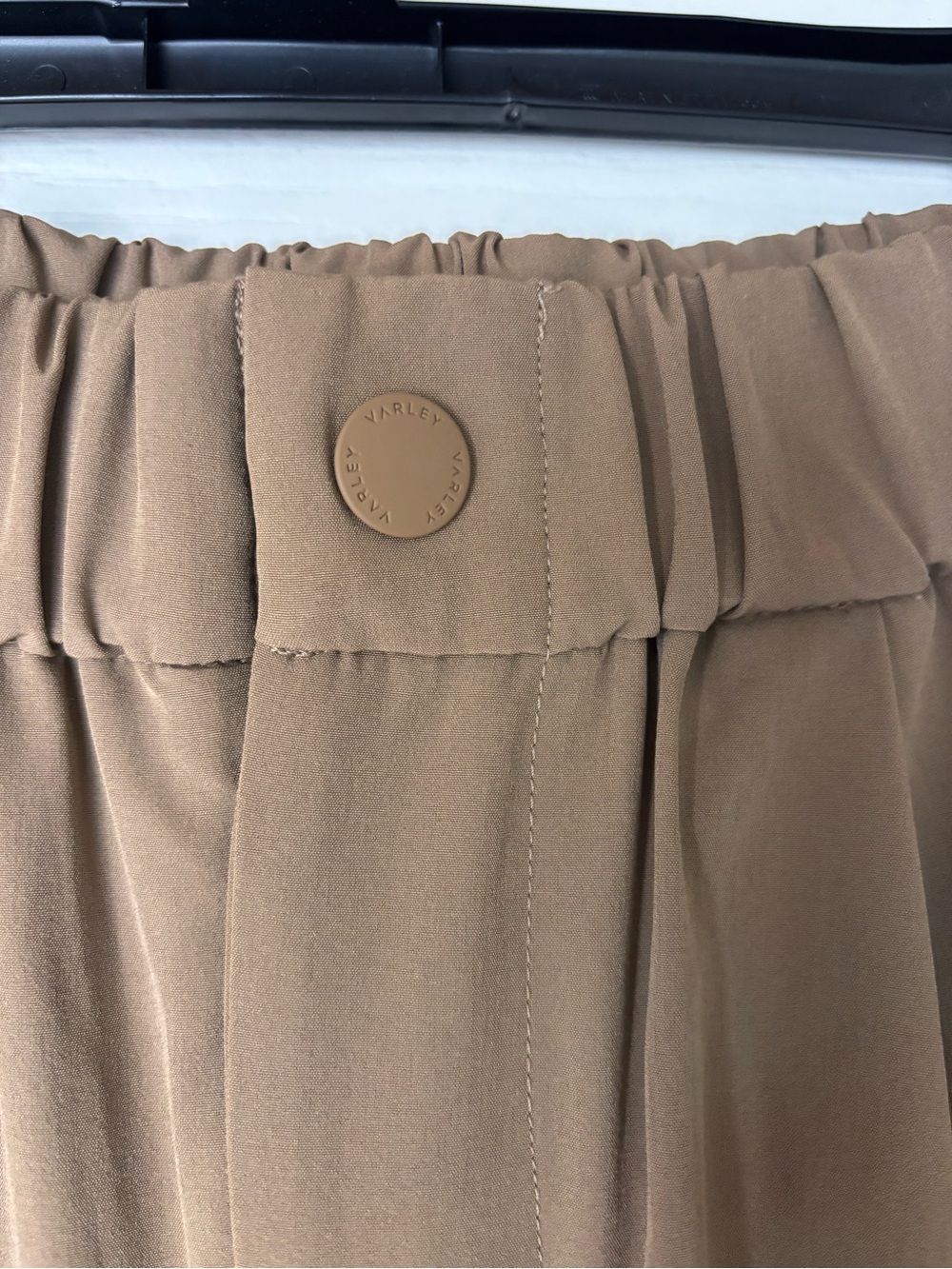 Varley Kayson Wide leg Pant Trousers Camel soft flex material Medium - Picture 6 of 11